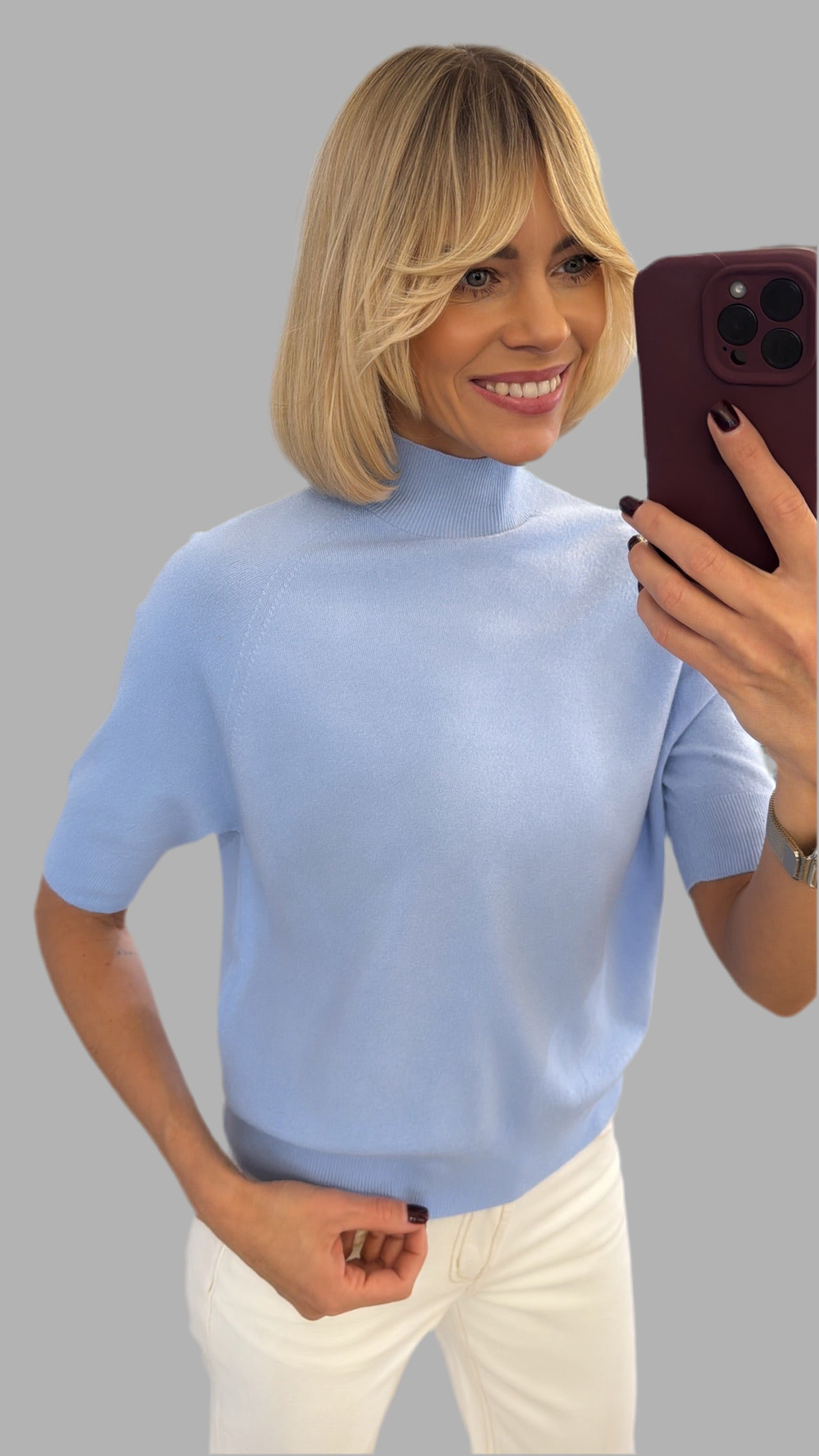 Megztinis trumpomis rankovėmis