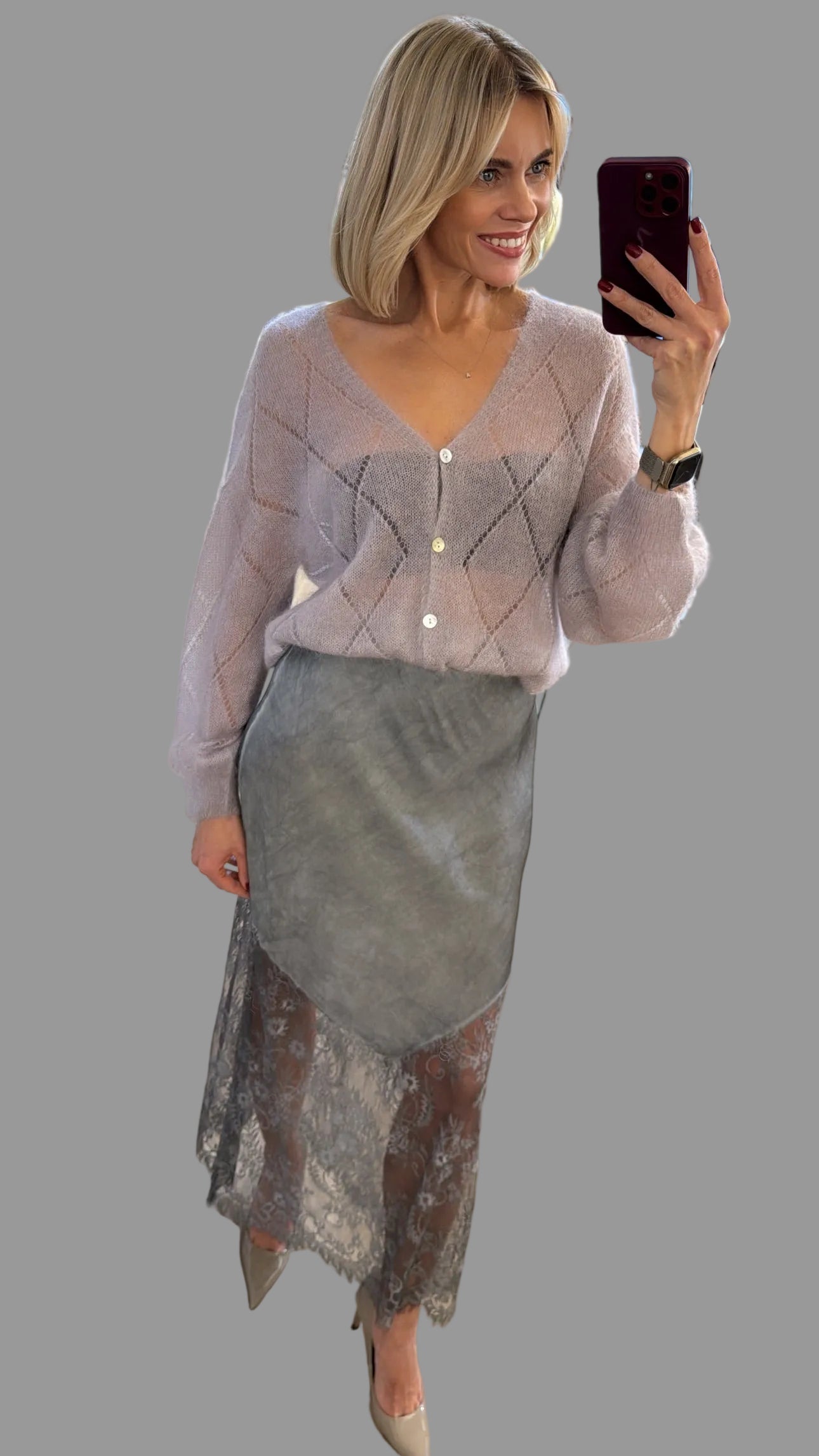 Sijonas su gipiūro apačia