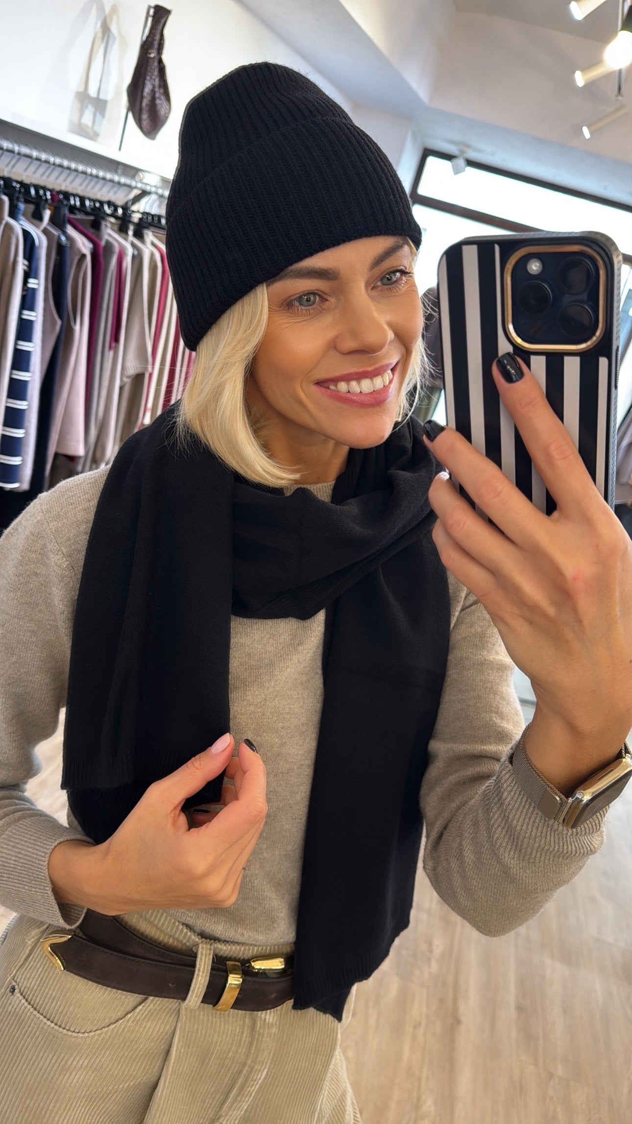 Kepurės ir šaliko komplektas