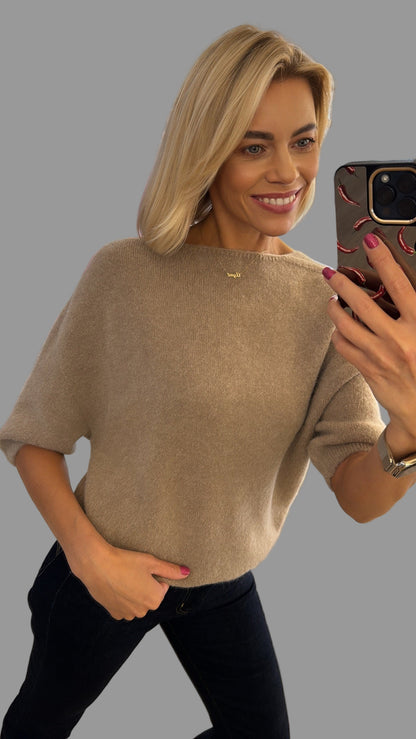 Megztinis su sagutėmis trumpomis rankovėmis