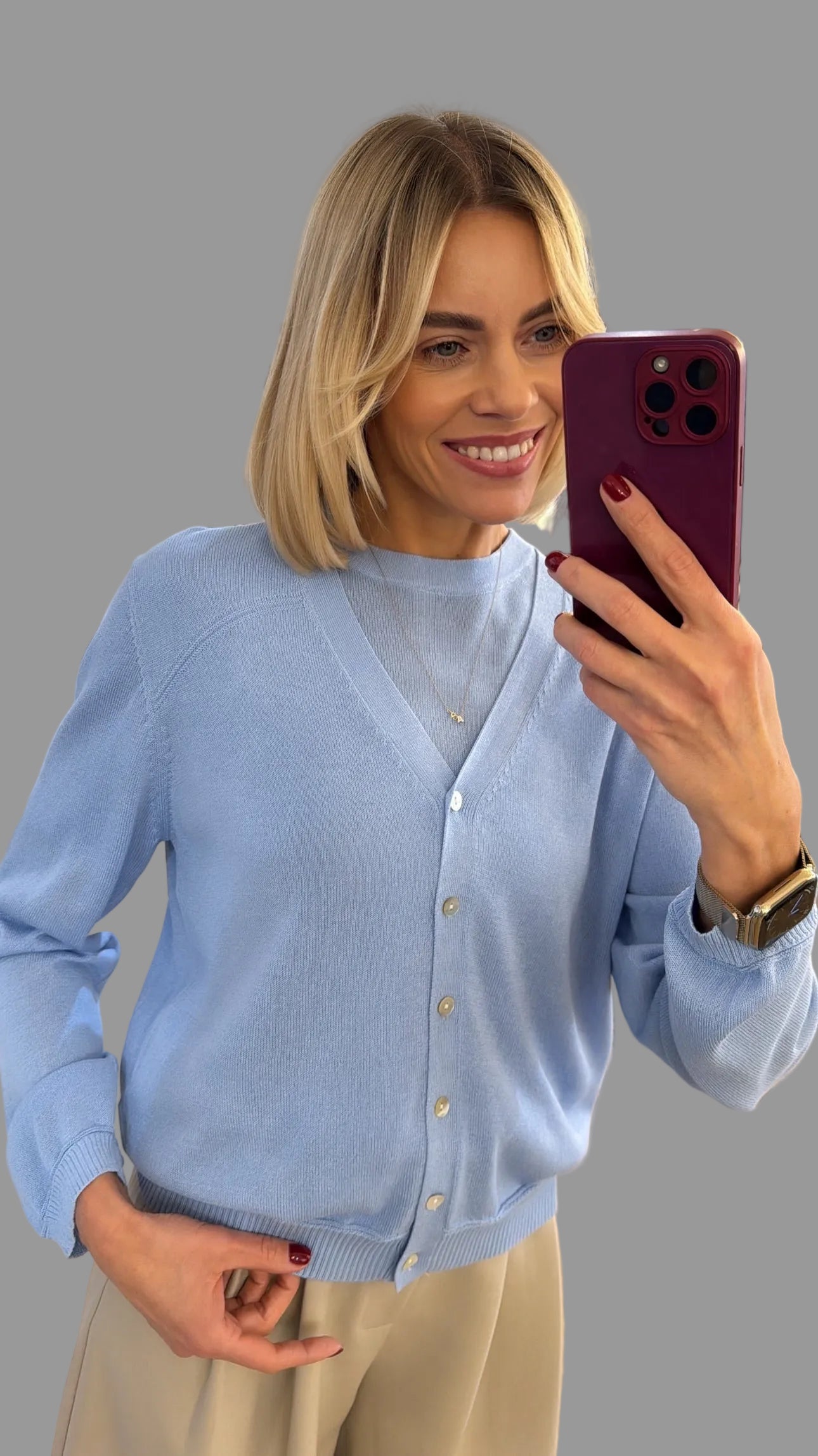 Megztinis su sagutėmis