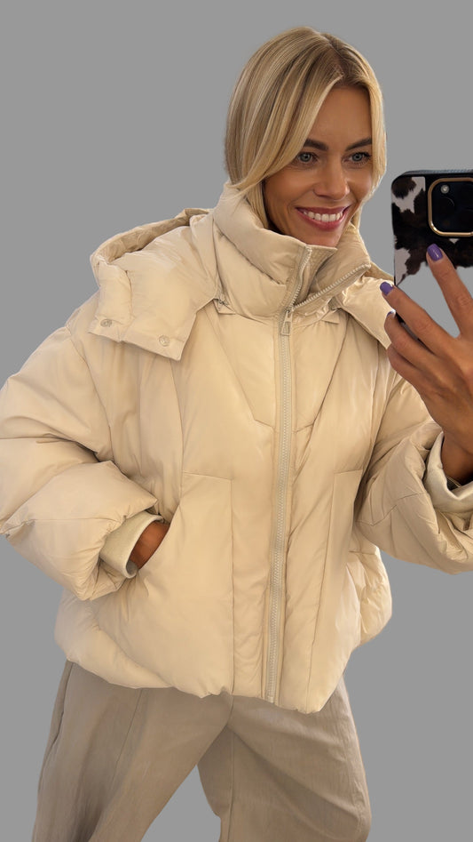 Striukė su natūraliu pūkų užpildu