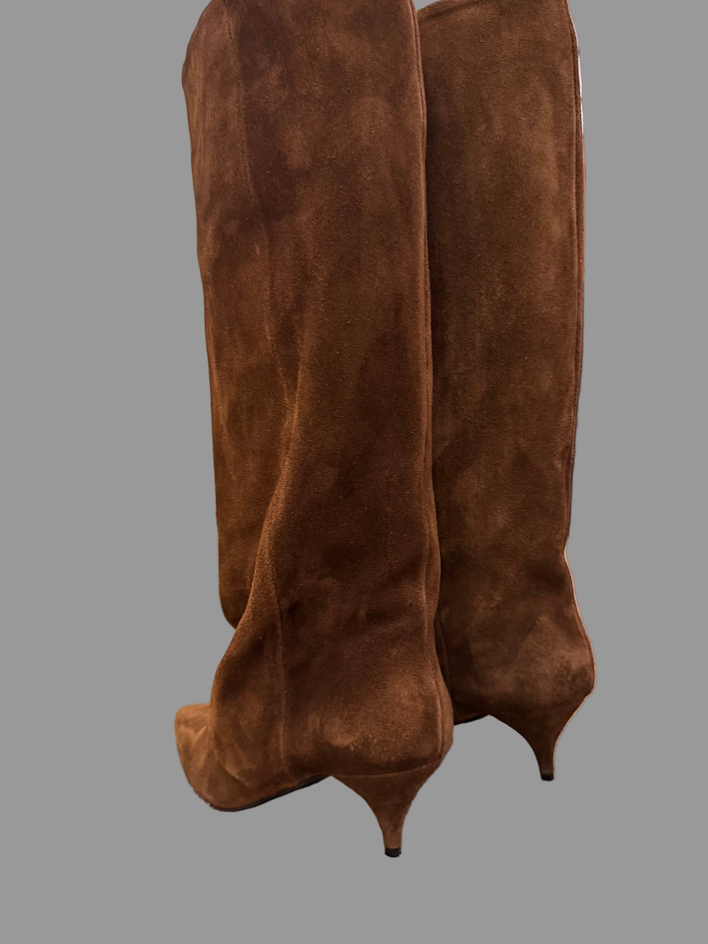 Batai ilgi verstos odos