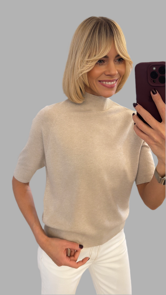 Megztinis trumpomis rankovėmis