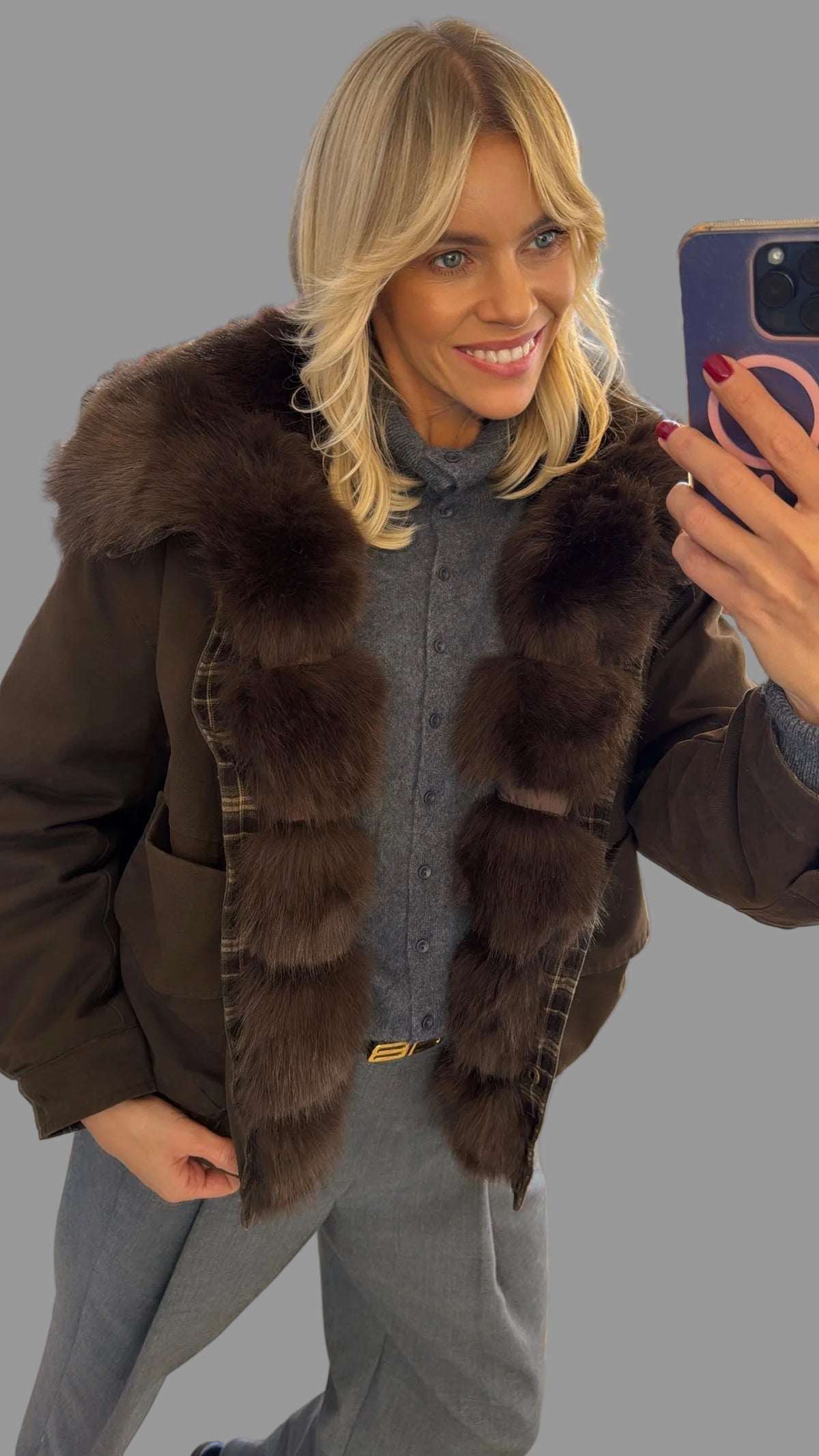 Striukė parkos modelio