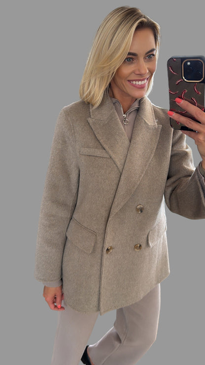 Paltas /Puspaltis švarko modelio