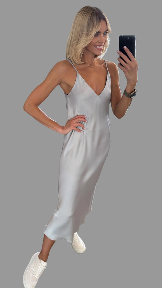 Suknelė su petnešėlėmis “slip dress” modelio