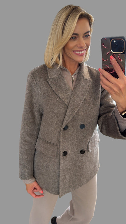 Paltas /Puspaltis švarko modelio