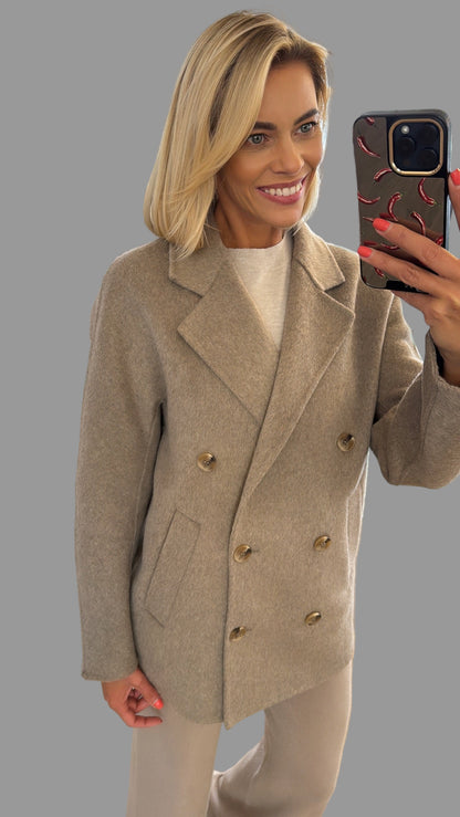 Paltas /Puspaltis prailginto švarko modelio