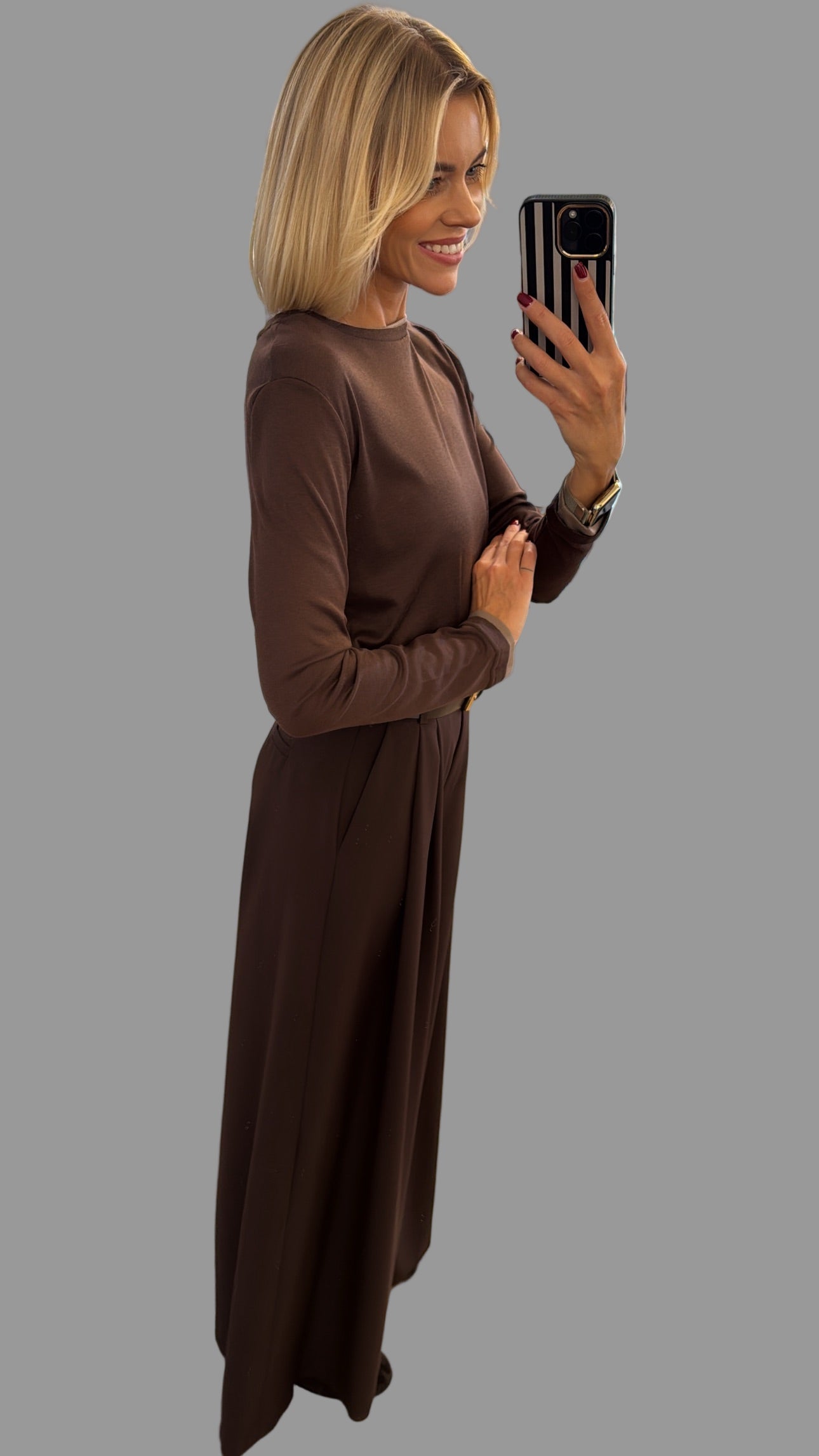 Kelnės plačios su diržu