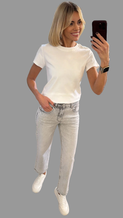 Džinsai tiesaus modelio patrumpinti