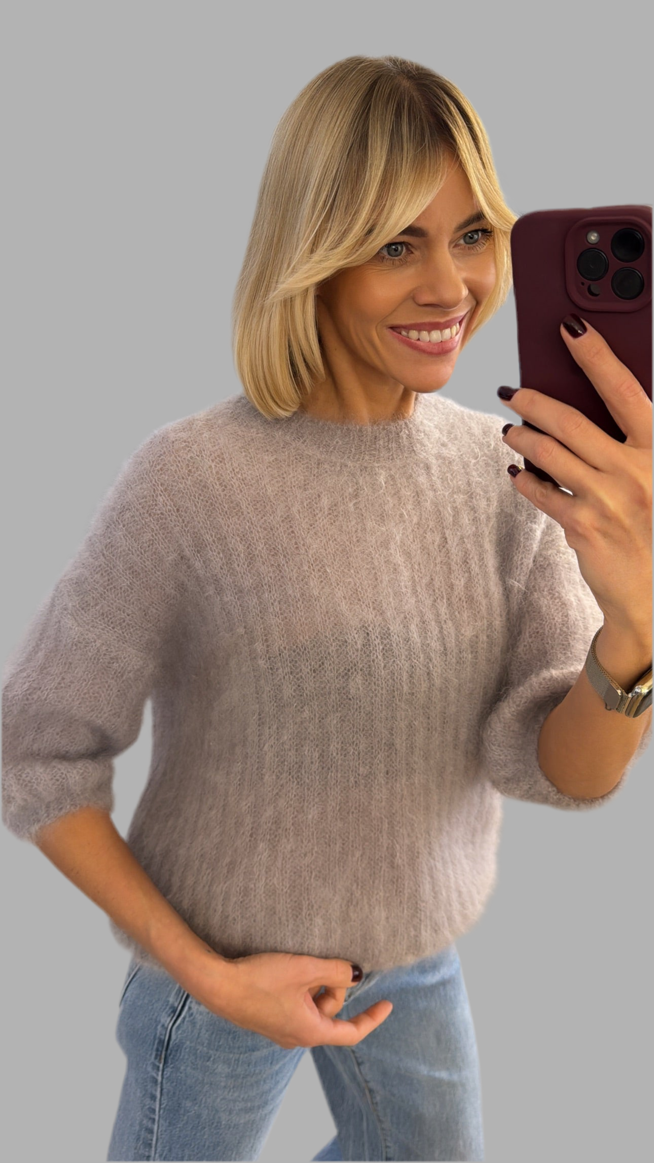 Megztinis pūkelis trumpomis rankovėmis