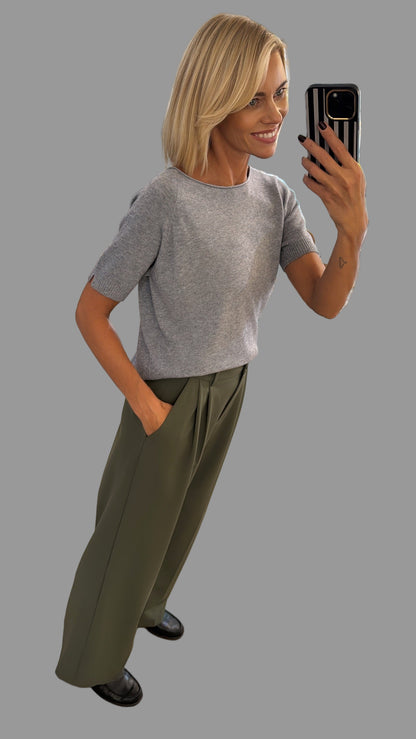 Kelnės tiesaus modelio