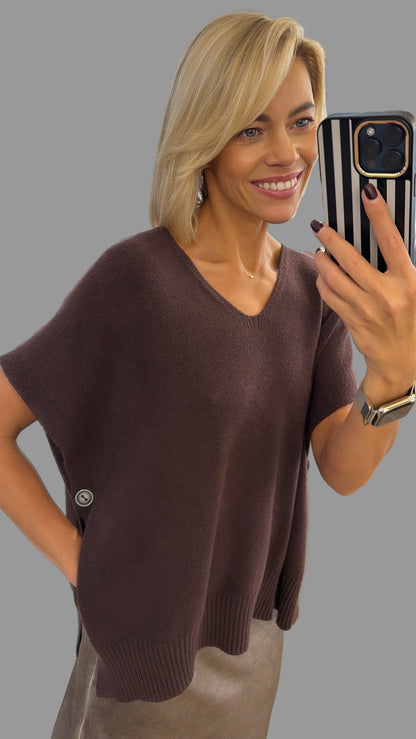 Liemenė su sagomis šonuose