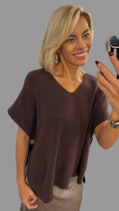 Liemenė su sagomis šonuose