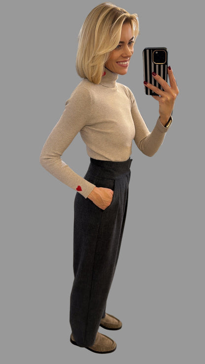 Kelnės aukštu liemeniu šiltesnio audinio